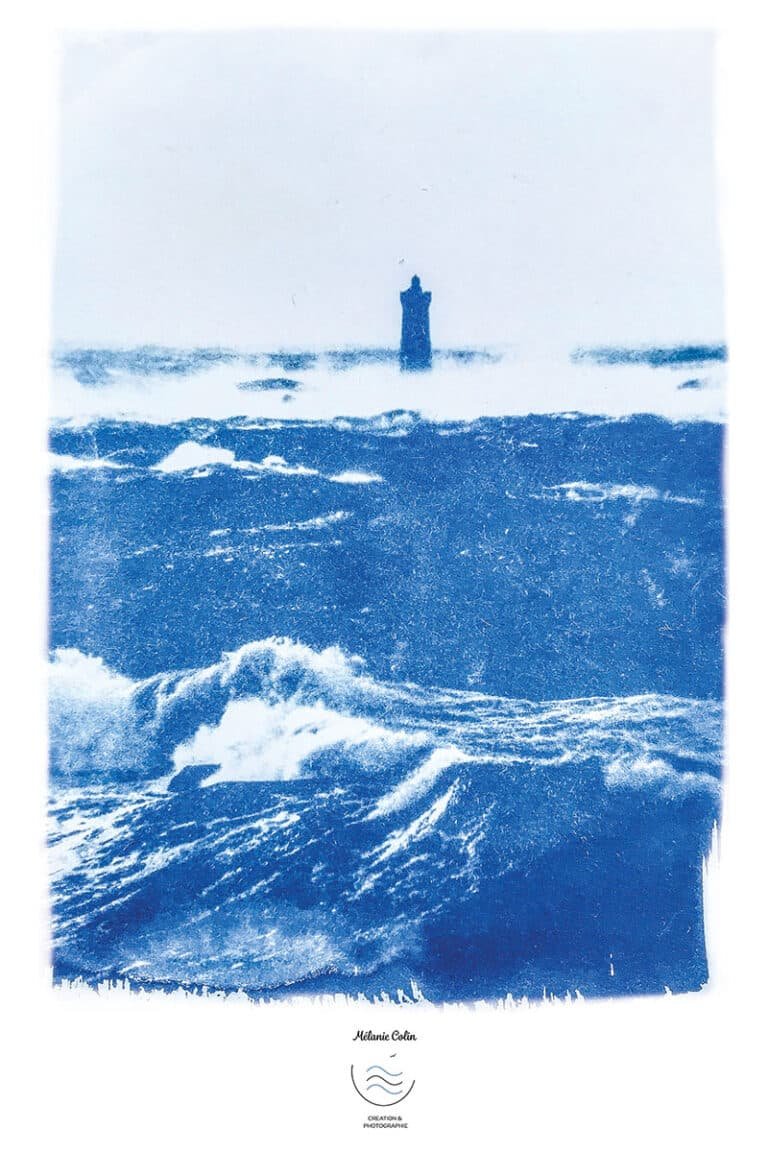 Carte postale cyanotype phare breton