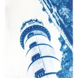 Carte postale cyanotype phare en contre-plongée